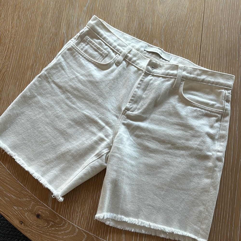 Cut-Off Joe’s white shorts